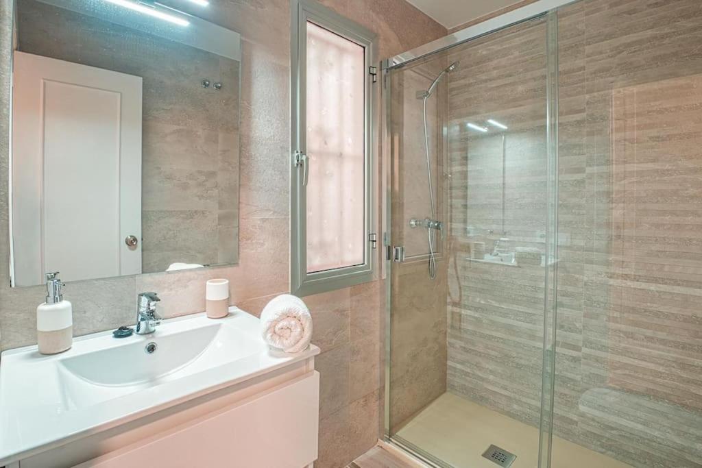 Apartamento New Folch Sevilla B Bagian luar foto