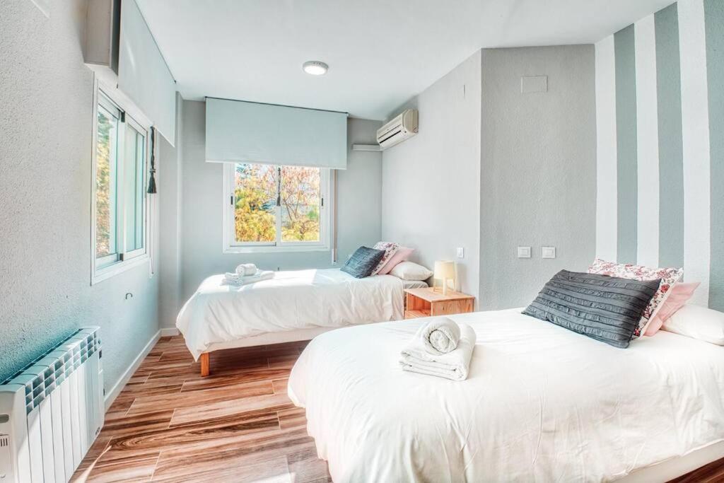 Apartamento New Folch Sevilla B Bagian luar foto